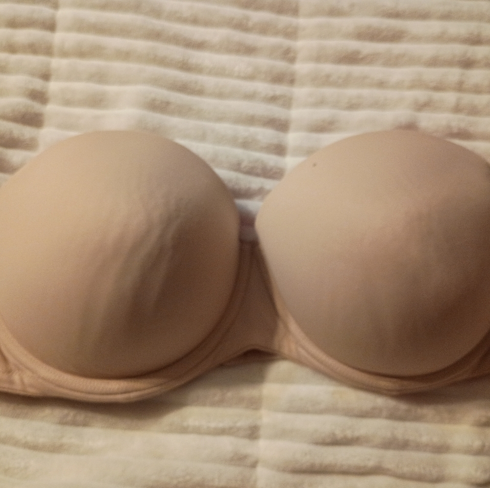 PINK Victoria's Secret Light Beige Bra